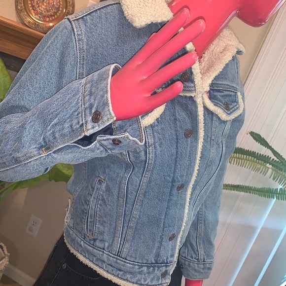 Levi’s Vintage Sherpa - Picture 10 of 14